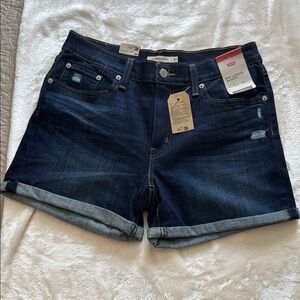 Levi’s Mid-Length Denim Shorts NWT